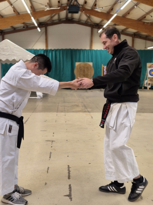 Gürtelüberreichung beim Training in Schwerte
