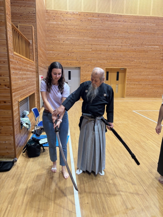 nicht jeder hat schon ein 400 Jahre altes Schwert in der Hand gehabt